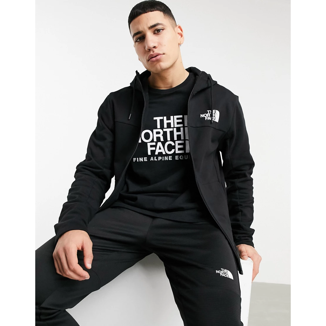 Grey tracksuit north face outlet