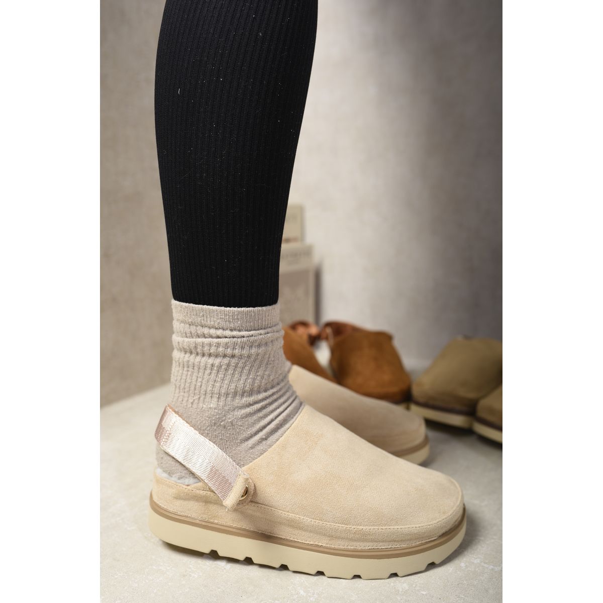 Fur Slingback Closed Toe Sandals Go Wholesale