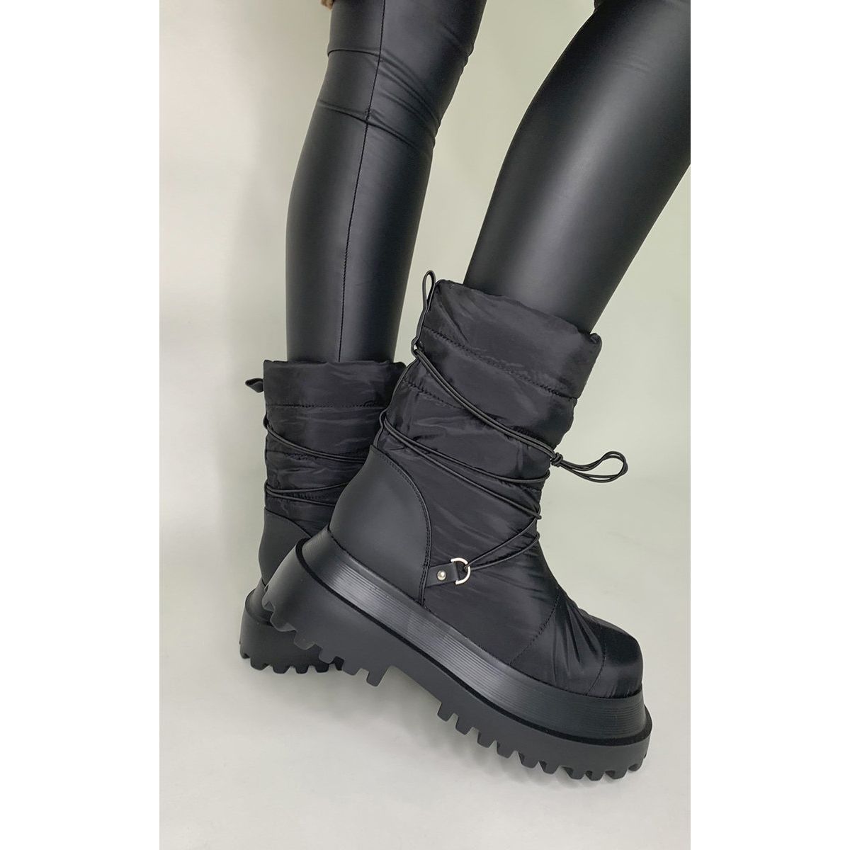 Wholesale boots uk outlet
