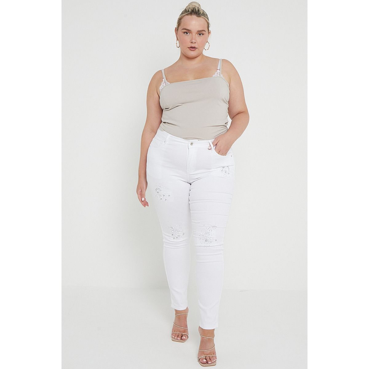 Plus size white outlet jeans uk