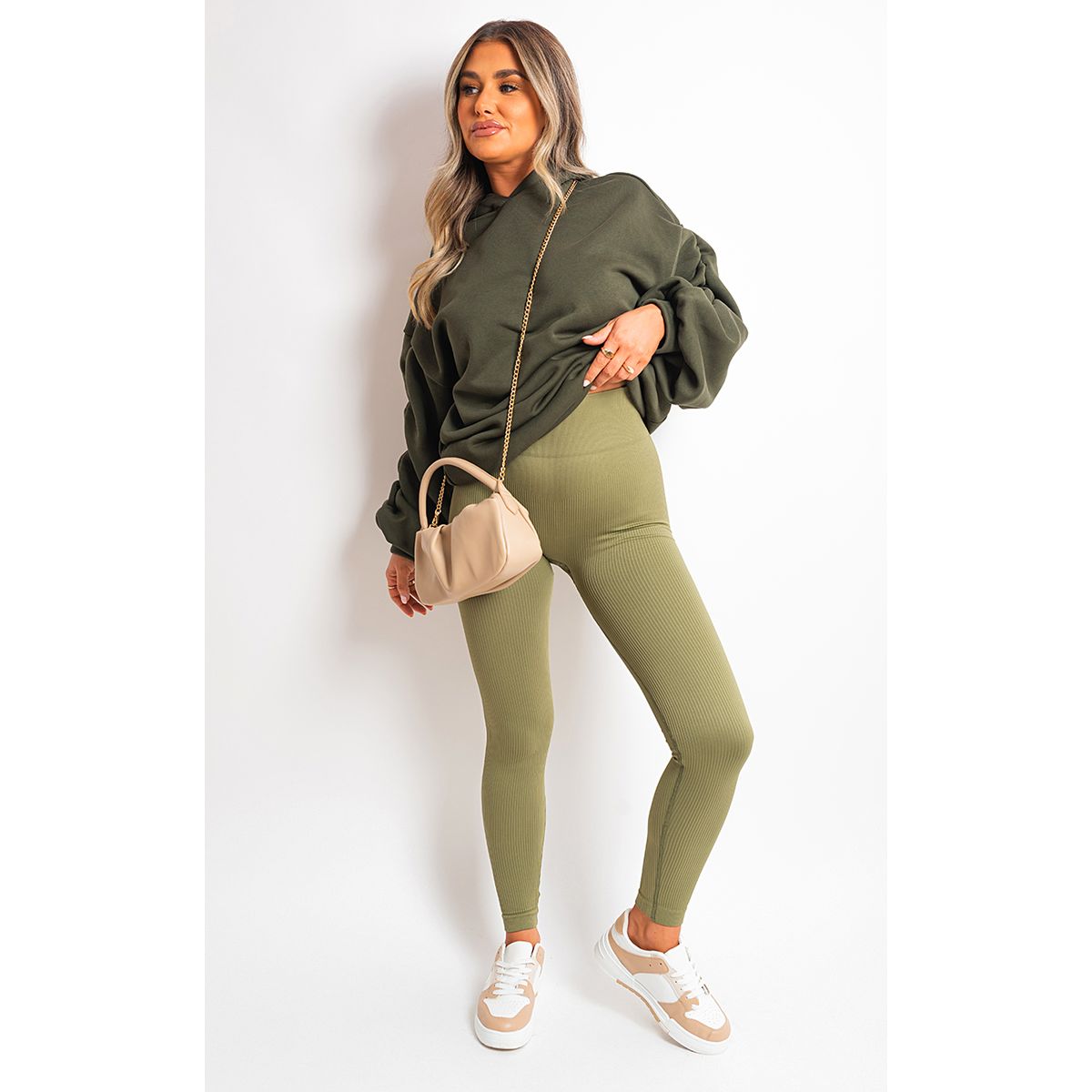 Curvy leggings wholesale deals
