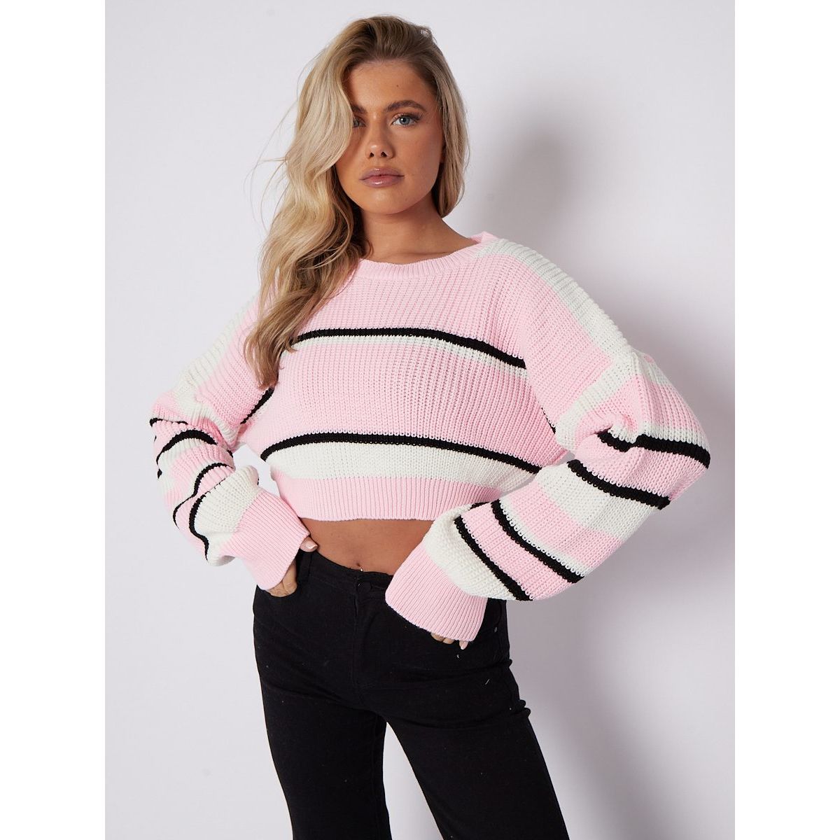 Oversized cropped knitted jumper store