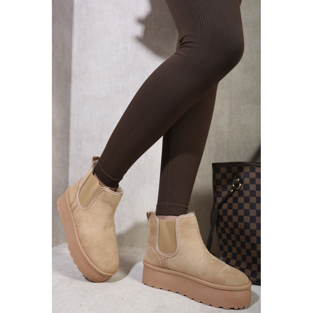Chelsea faux shearling lined boot online
