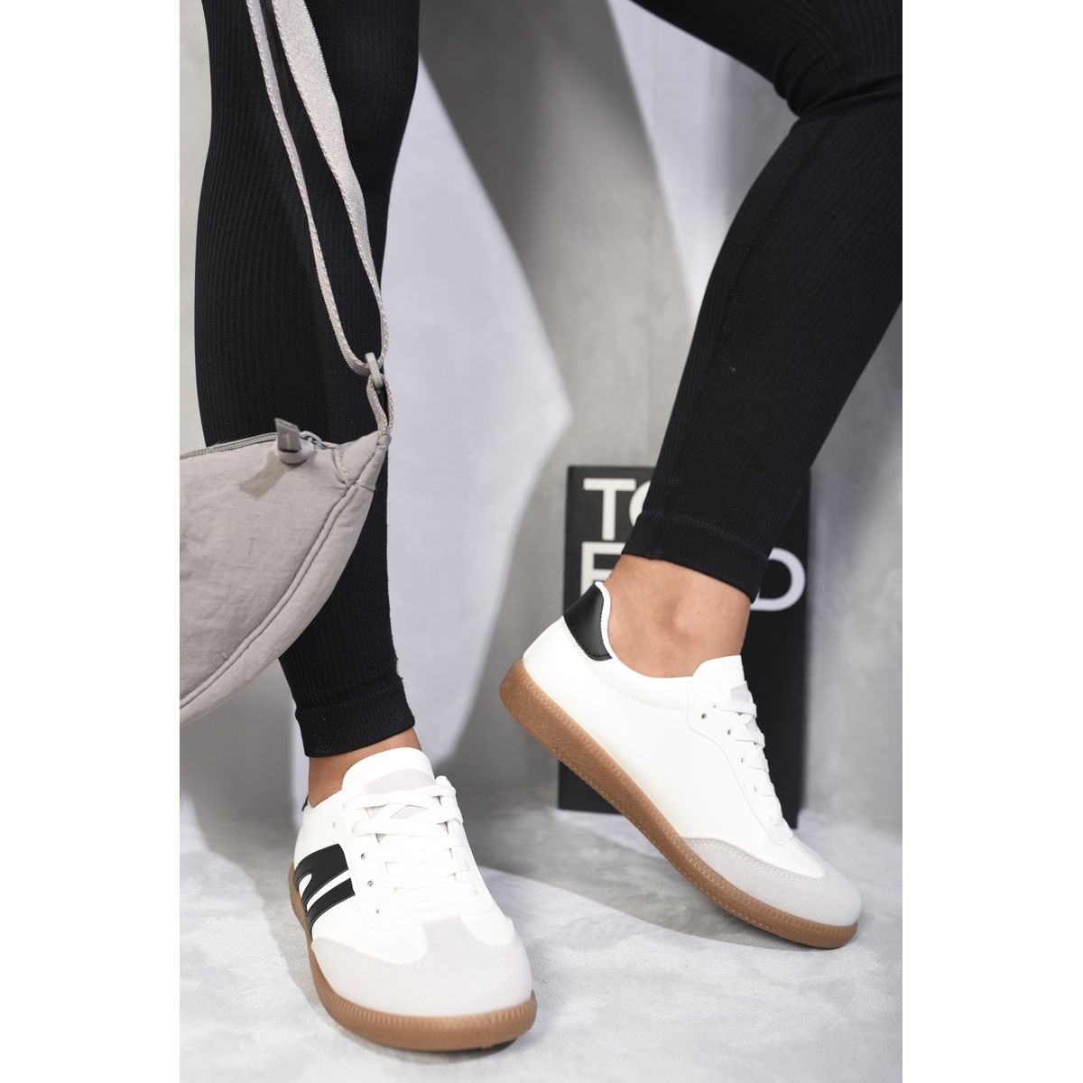 Top Lace Up Trainers Go Wholesale