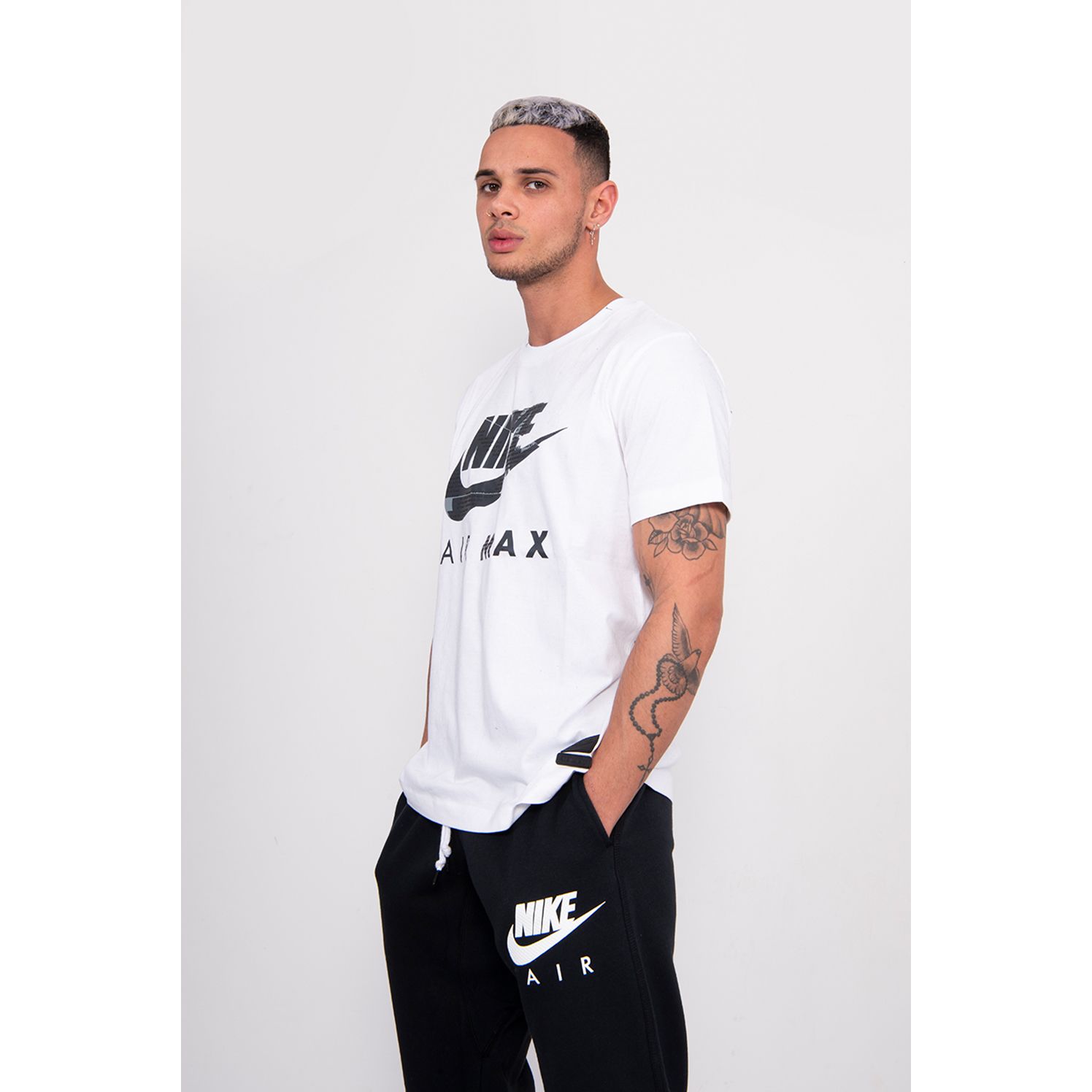 Nike air max white t shirt store