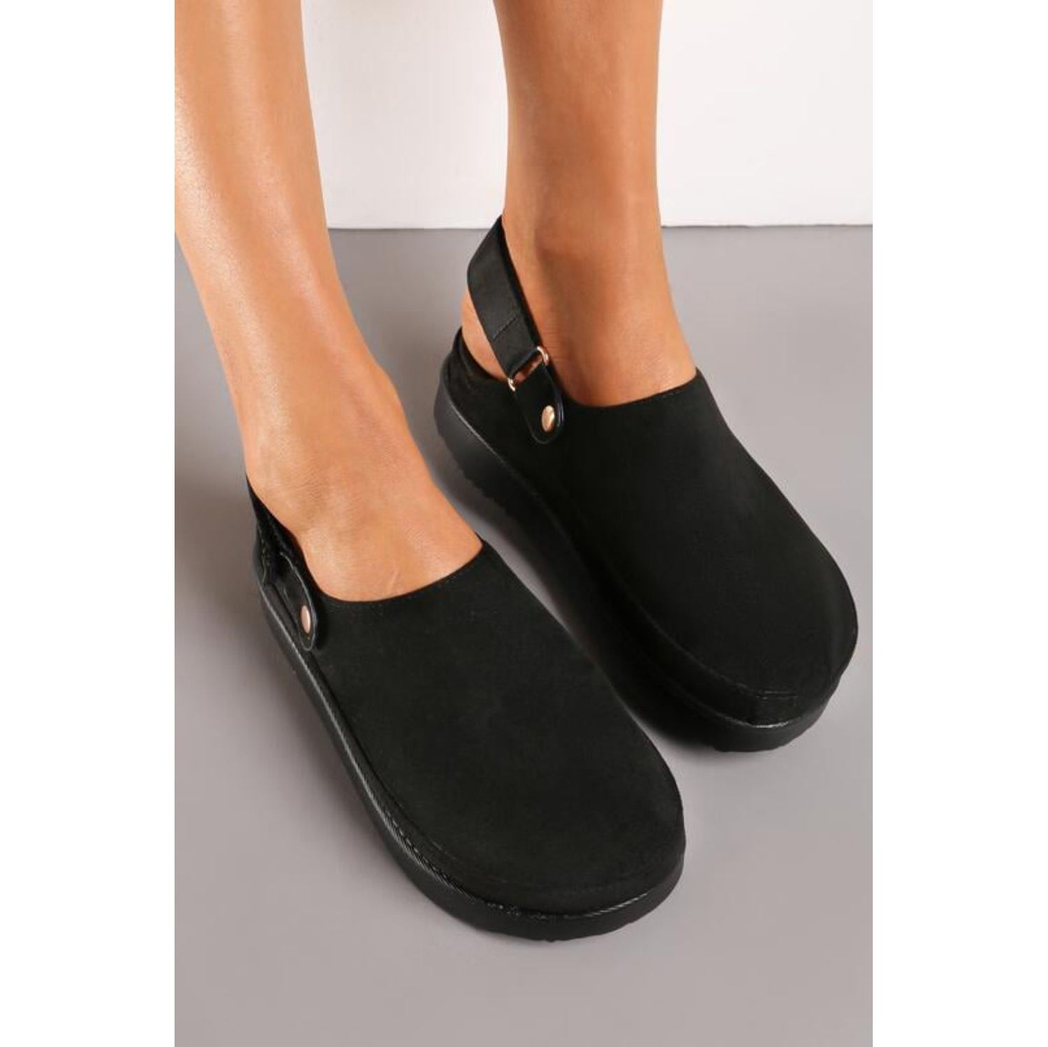 Black Chunky Slingback Closed Toe Clogs Go Wholesale