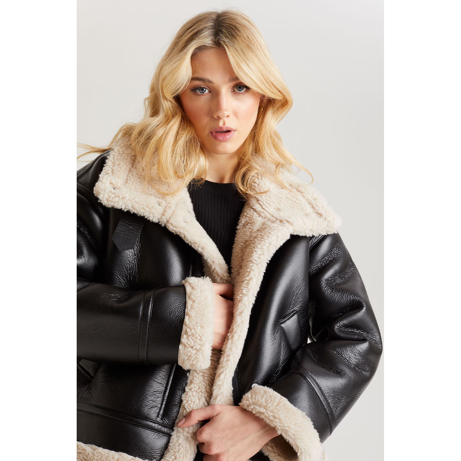 Bonded aviator outlet jacket