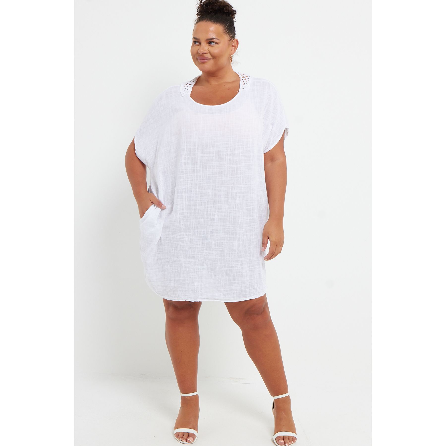 Plus Size Crochet Neck Short Sleeve Top With Pockets x 6 | Wholesale