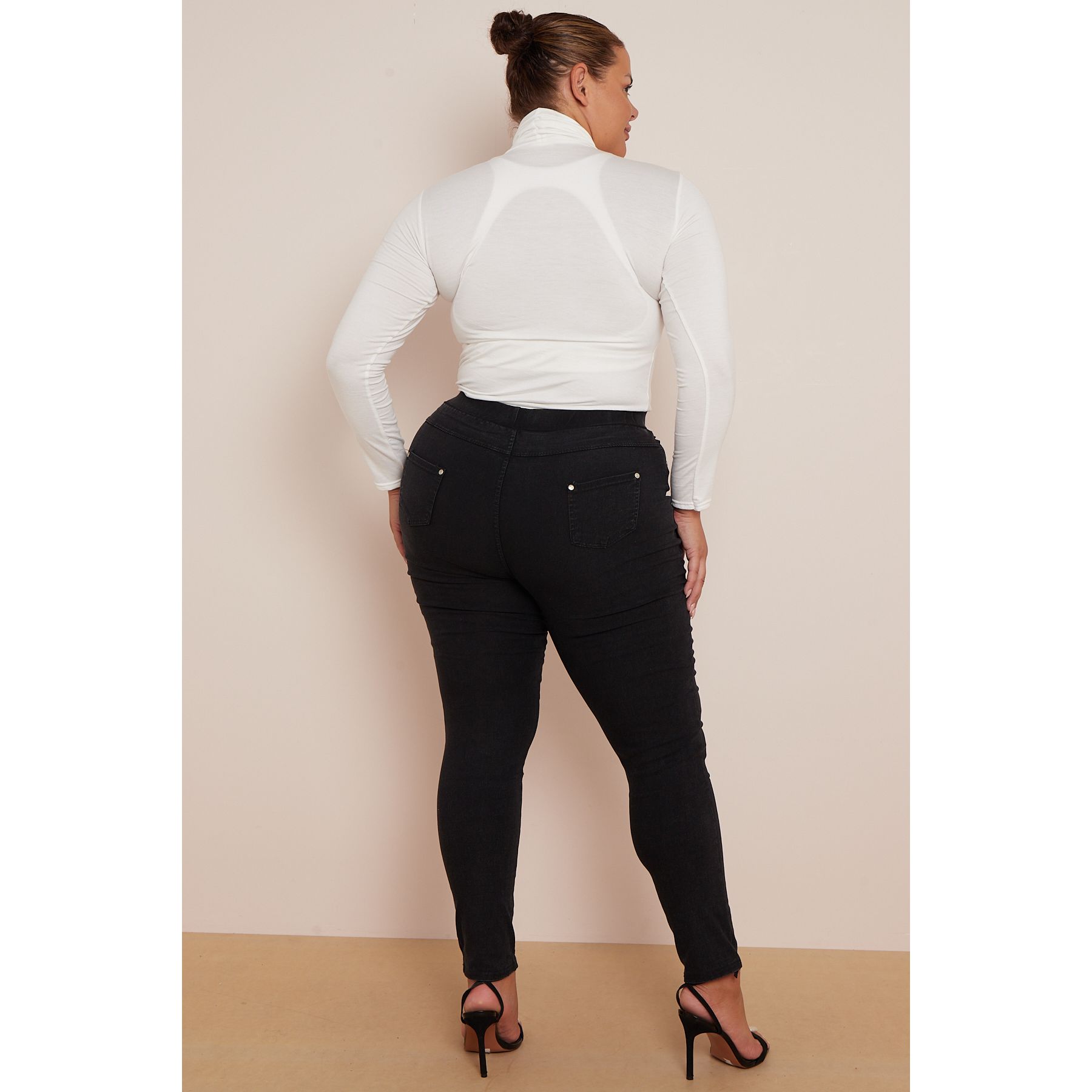 Plus size shop jeggings with pockets