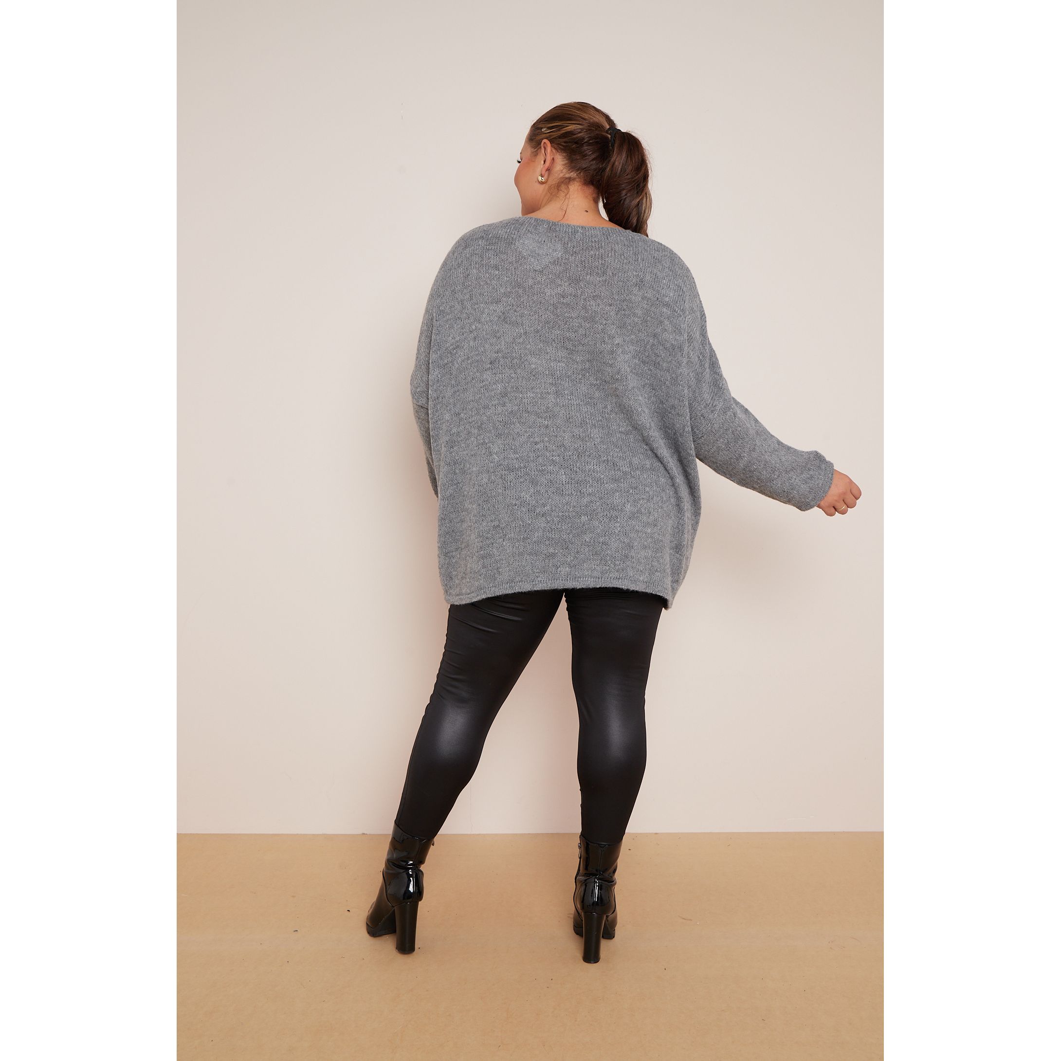 Plus Size Grey Round Neck Star Embellished Jumper x 5 Go Wholesale