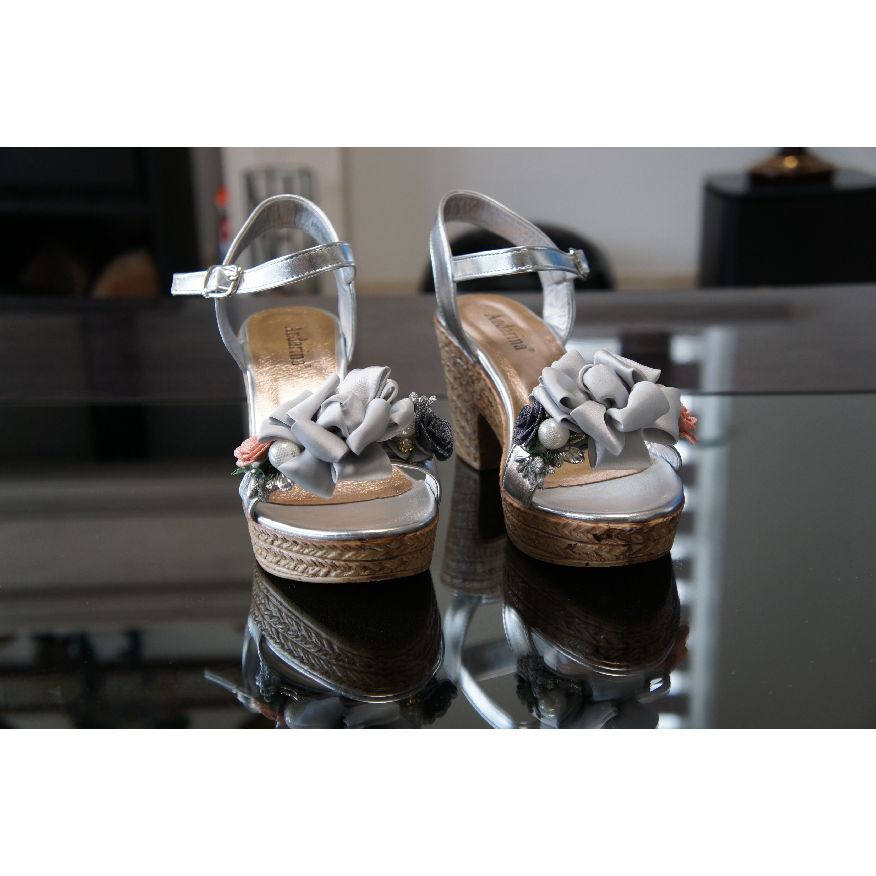 Wholesale wedge sandals shop