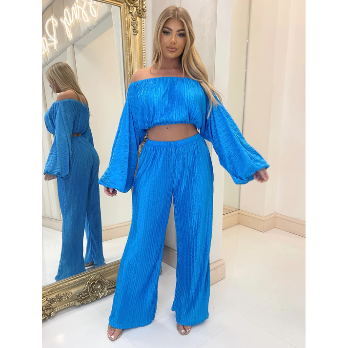 Matching top deals and trousers set